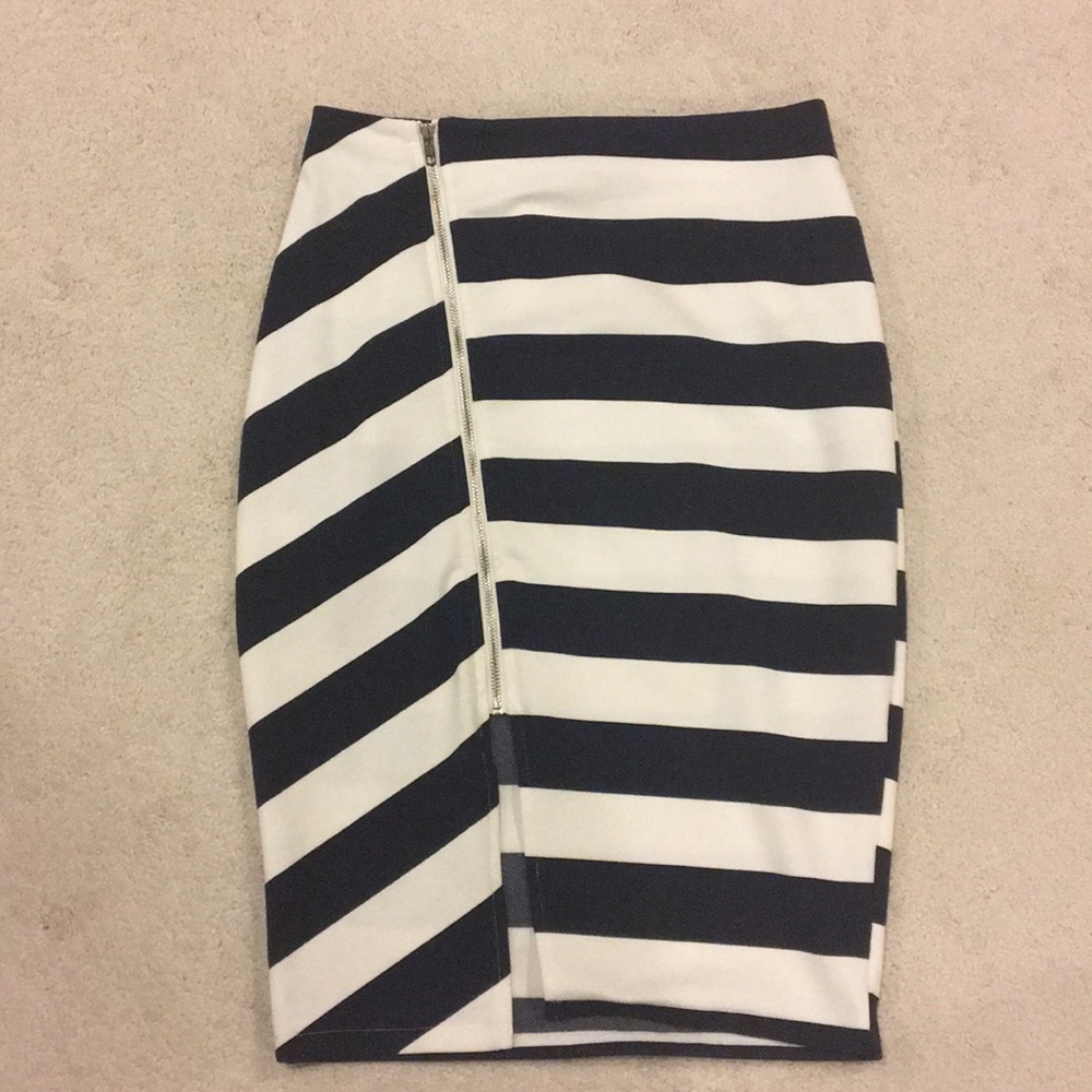 Navy and white stripped pencil skirt